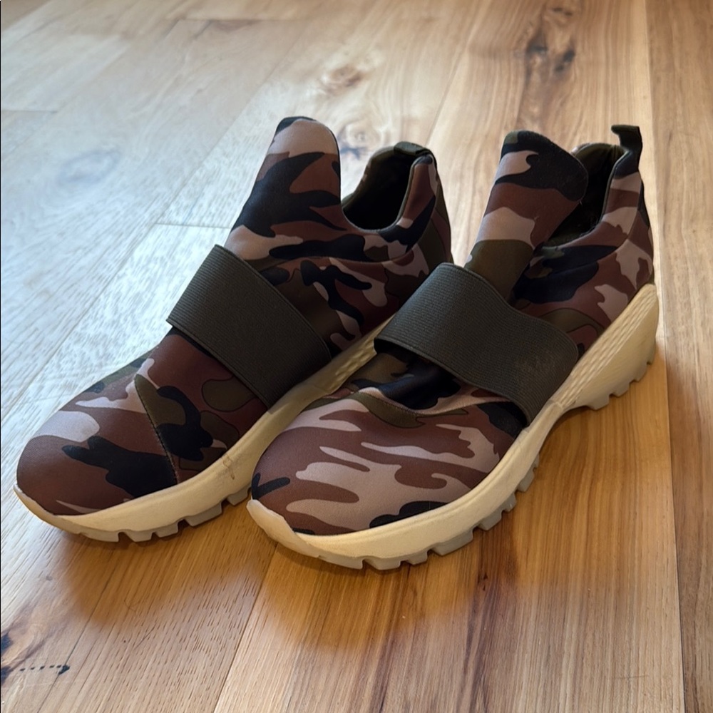 J Slides Camouflage Sneakers
